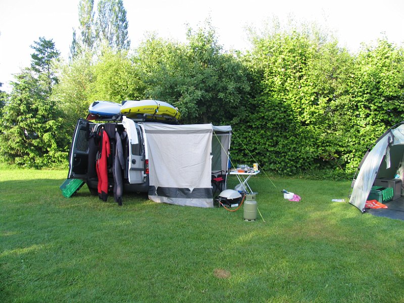 2012-06-02 19-19-00 Ludo.JPG